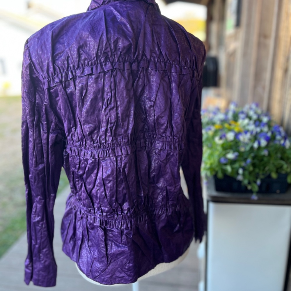 Chico’s purple berry size 1 wind and rain breaker - Picture 2 of 6